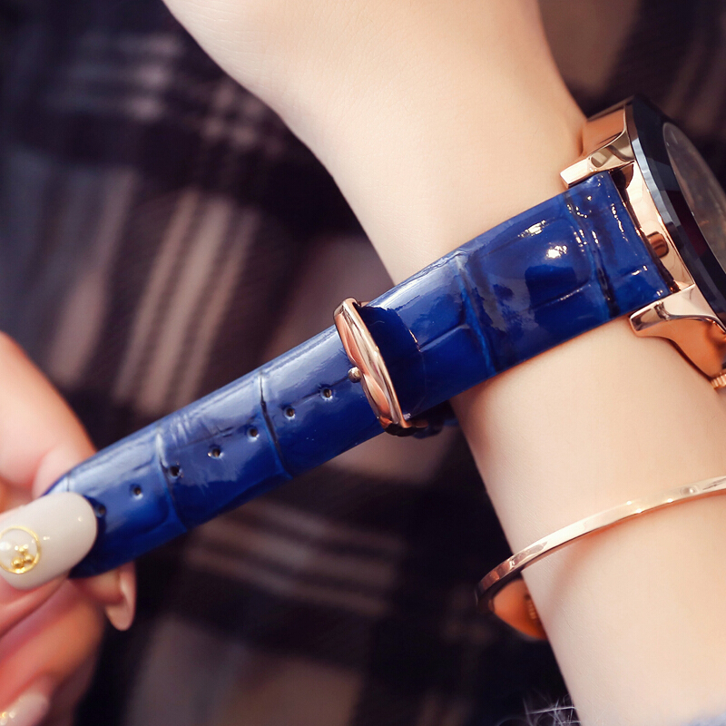 ساعة فاخرة ميليسا للسيدات ، سا - مراجعة Luxury Watch Organizer وسعره